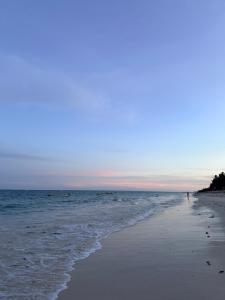 Diani Sun Beachfront Studio
