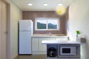 Beachblue Pension Geoje