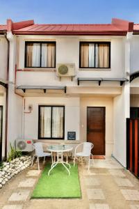 Cozy 2-Bedroom House Rental in Sibulan, Philippines