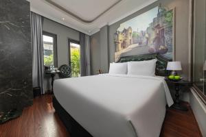 Ensora Hotel & Travel
