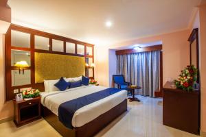 Holiday Hotel