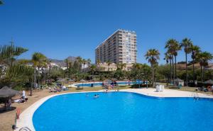 Holidays & Home Beachfront Complex El Coloso ,pools,parking Benalmadena Costa