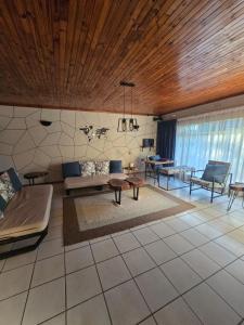 Los Cinco Guest House