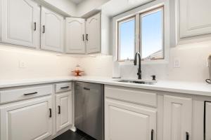 Ironbound 20m to NYC Sleeps 6 with 1 Free Parking Apt2