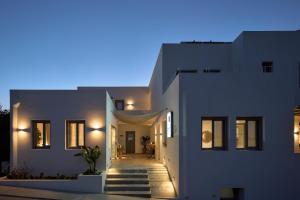 Paros Cape Suites
