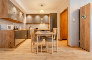 Bedroom Apartments Grunwaldzka 49B 24 z parkingiem przy lesie