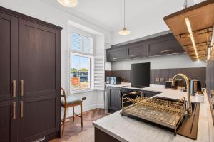 Elegant One-Bed Apartment Near Oban Bay