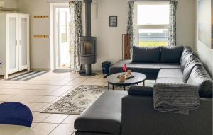 Awesome Apartment In Hvide Sande