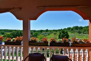 Peaceful countryside stay with terrace