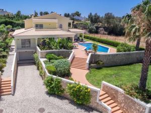 Villa in Alvor with swimming pool