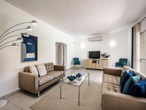 Charming 4BR Villa by Vilamoura Old Course