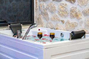 Stylishly Designed Villa with Private Pool
