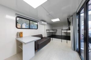 Jade Byeolbit Caravan