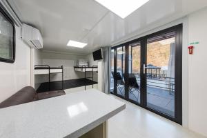 Jade Byeolbit Caravan