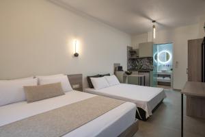 KLG Studios and Apartment