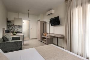 KLG Studios and Apartment