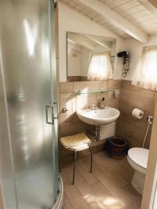 Fattoria Cristina Family Duplex with Pool, Panoramic Terrace & Farm Animals - Bilo Rosa
