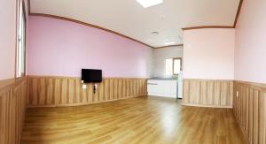 Nonsan Wild Flower Pension
