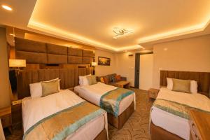 Kavi Hotel