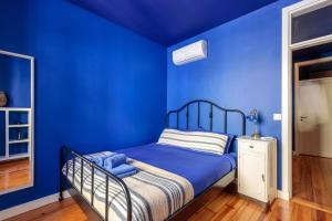 NEW! Grand & Central - Blue Bica Pessoa