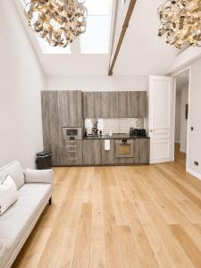 64 Eccleston Square