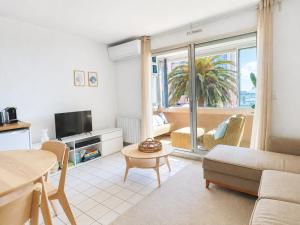 Charmant T2 à Sète avec garage privé - FR-1-472A-313