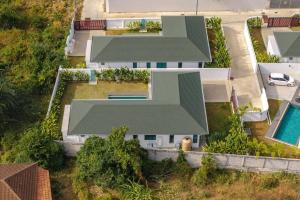 3 Villas 9BR 3 Pools Perfect for Big Groups V305