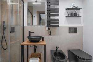Il Nido Tiny House by Pleiades Home