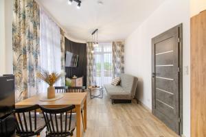 Marine Pearl przy plaży - Darmowy parking by J-EWELS Apartments