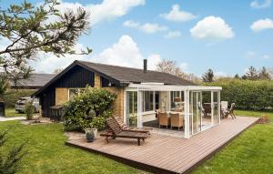 Amazing Home In Tarm With Wifi