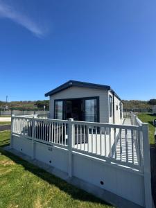 Golden Anchor - Moselle Lodge - Coastal Caravan Breaks