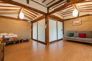 Yangpyeong Baknyeon gotack Yusunjae Hanok pension