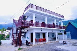 Heaven doors homestay