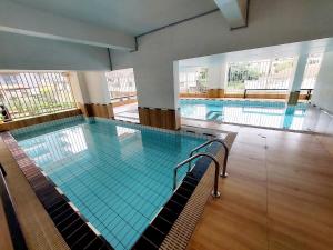 Modern Lavi Apartment with Pool Gym near Mall and 24 Hour Supermarket