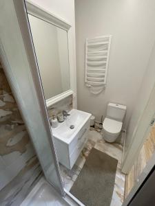 Central Cozy Stay