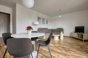 Flatbook - City Centre Lastadia Apartment with Parking