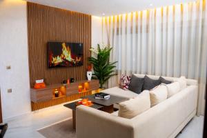 Hermes 1BR Apartement Close To Marina, Mall, Sea, Parking