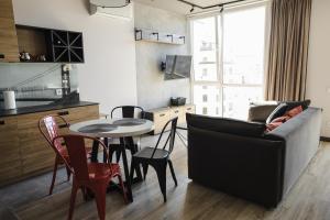 City view studio with terrace access