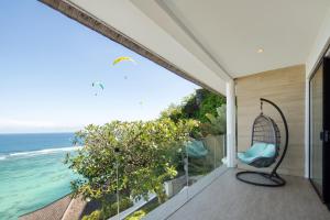 Nusa Dua Cliff Ocean View with Private Beach