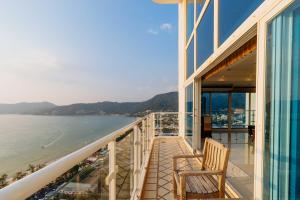 Walk Patong Biggest Building Best Sea Views C274