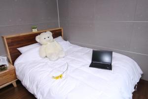 Uljin Blue Ara B pension