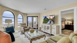117 Seascape by AvantStay