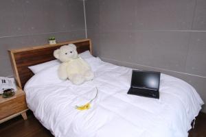 Uljin Blue Ara B pension