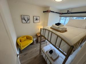 The Sterling Stay Modern Elegant 2 Bedroom