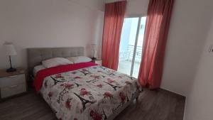 One suite los corales