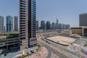 Walking distance to Metro Marina MAll