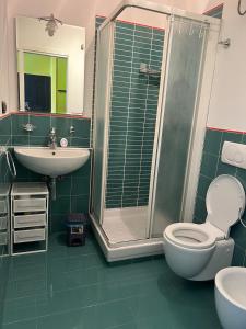 Simple apartment a stones throw from Porta Susa