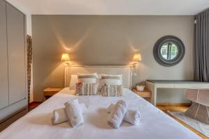 Modern Villa 5 minutes from Place des Lices