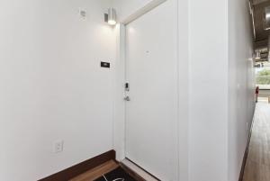 Chic City Escape Cozy Condo No 209
