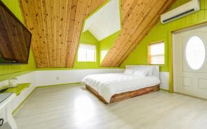 Gyeongju Magic Castle Pension Pets Friendly